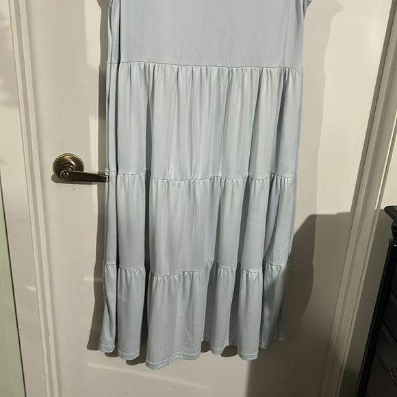 Dress - Picture 3 of 13